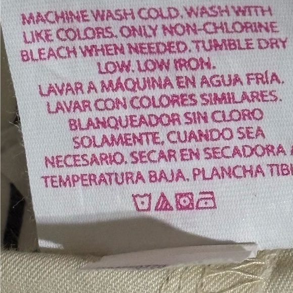 Women’s No Boundaries tan shorts - NWOT - Juniors SZ 15 - Picture 11 of 11